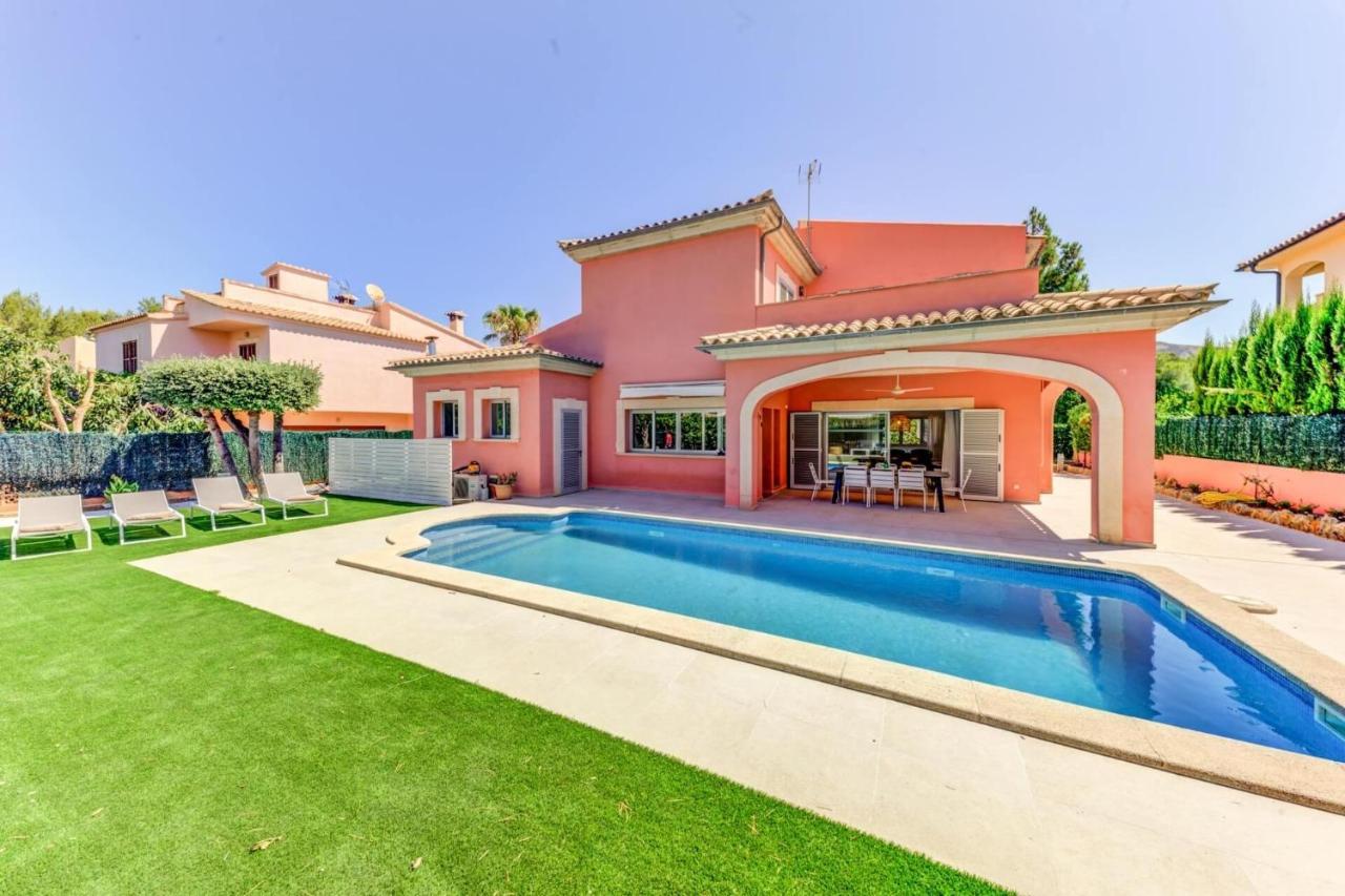 Deluxe Mallorca Villa Upmarket Location Maria Bonaire I 4 Bedrooms I Close To The Beach Alcudia Exterior photo