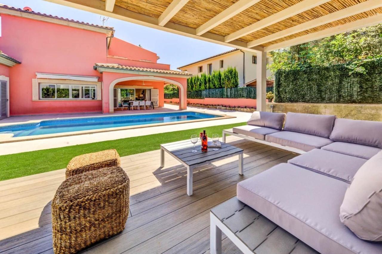 Deluxe Mallorca Villa Upmarket Location Maria Bonaire I 4 Bedrooms I Close To The Beach Alcudia Exterior photo