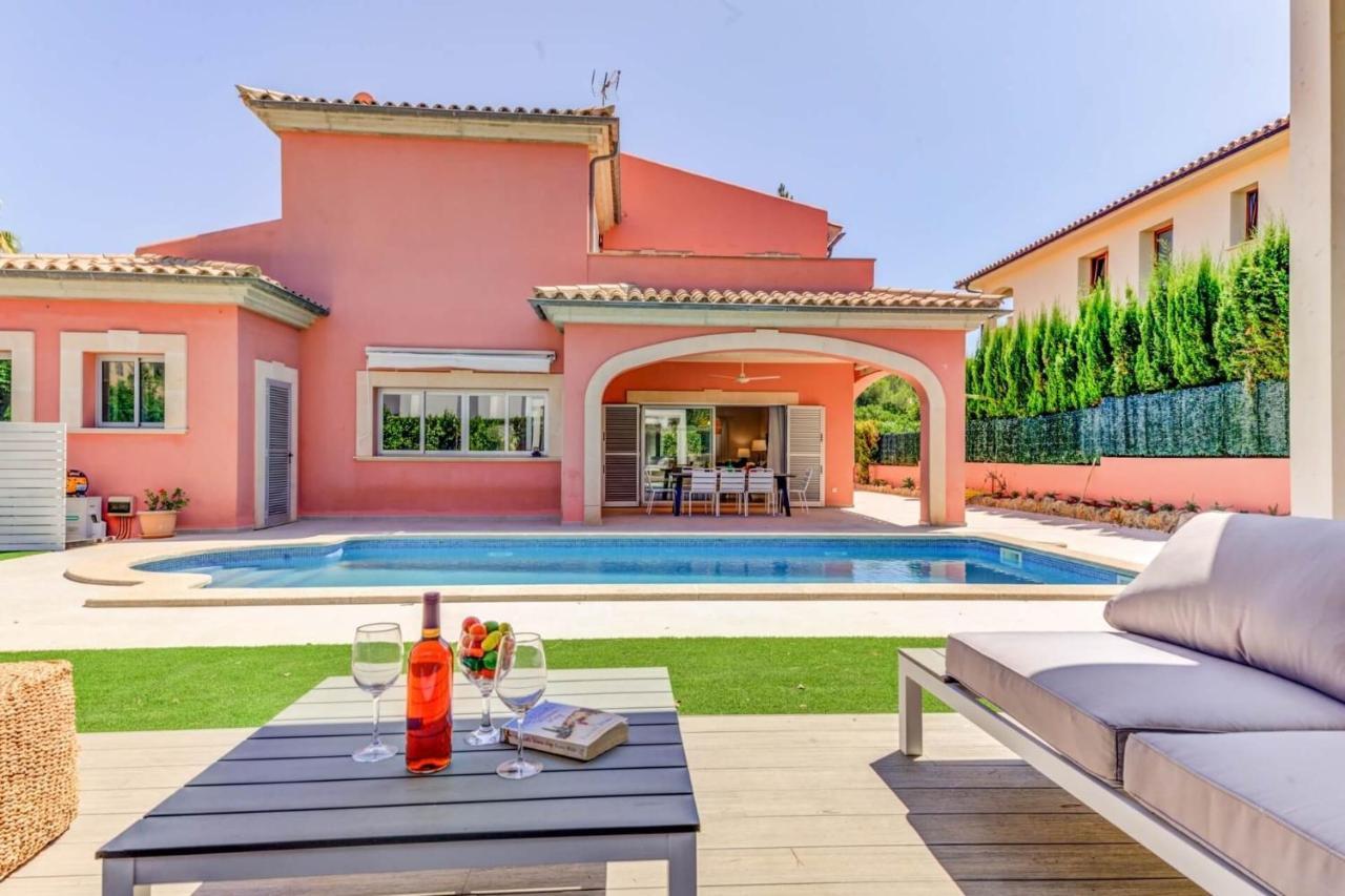 Deluxe Mallorca Villa Upmarket Location Maria Bonaire I 4 Bedrooms I Close To The Beach Alcudia Exterior photo